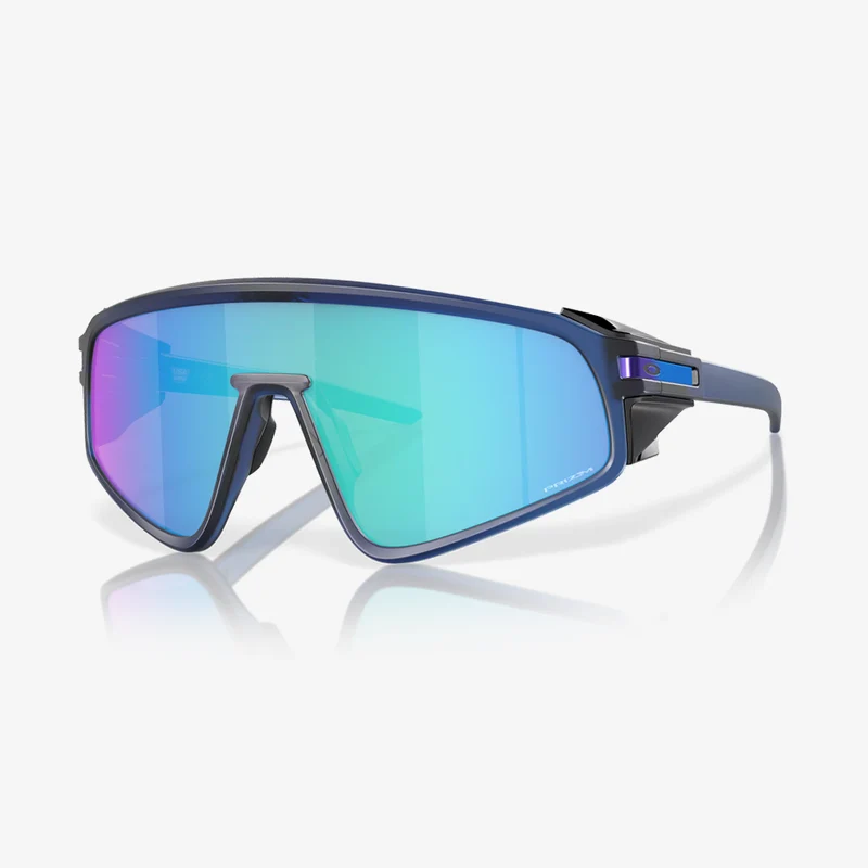 Oakley Latch Panel / Matte Transparent Navy Prizm Sapphire