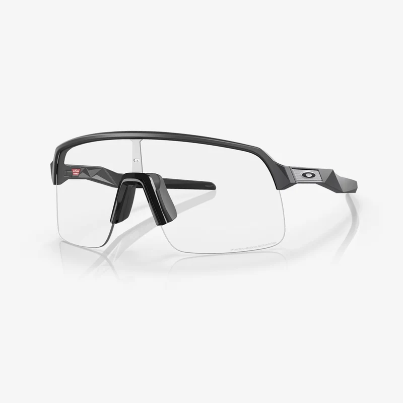 Oakley Sutro Lite / Carbon Matte Clear to Black Iridium Photochromic