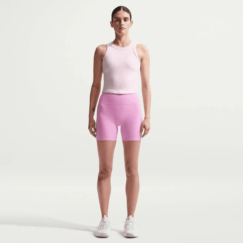 one High-Waisted 5i Bikeshorts